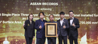 CF Creative Solutions Recognised by ASEAN Records for Installing the Largest Single-Piece Three-Layer SGP-Laminated Glass Panel for an Outdoor Sea Turtle Habitat