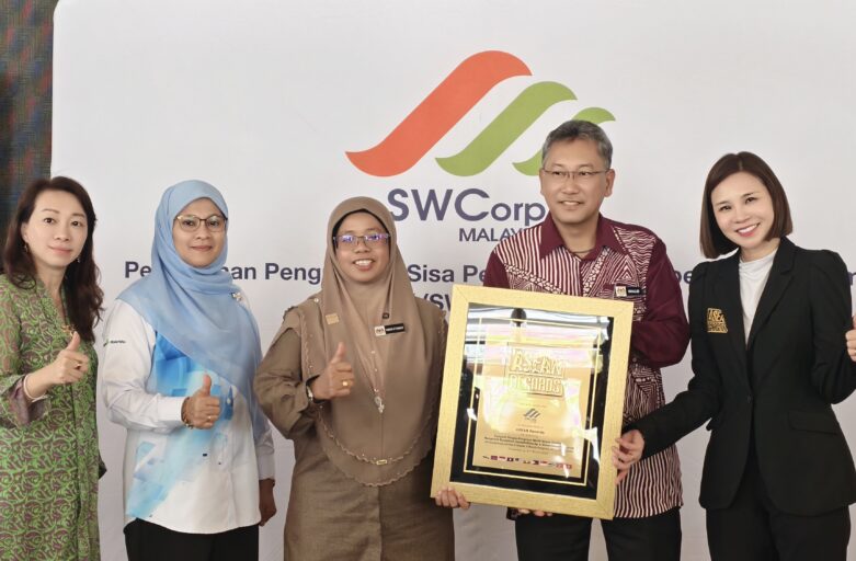 SWCorp Recognised by ASEAN Records for Largest Multi-State Recycled Sculpture Installation Promoting Environmental Awareness
