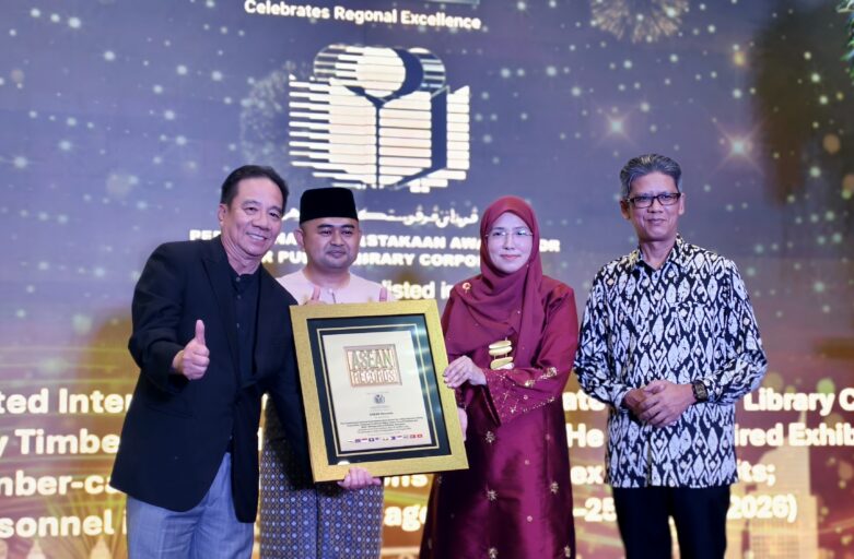 Johor Public Library Corporation Recognised by ASEAN Records for Government-Initiated International Book Bazaar Celebrating Books and Heritage