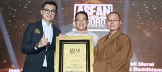 Fo Guang Shan Hsingma Si Recognised by ASEAN Records for First and Largest Jade-Inlaid Relief Wall Mural Depicting the Propagation of Humanistic Buddhism